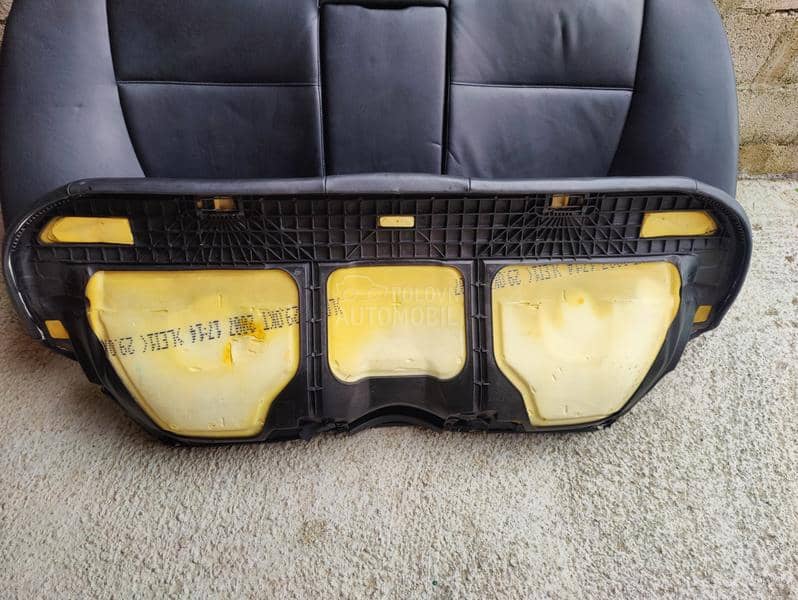 zadnja klupa kozna e90