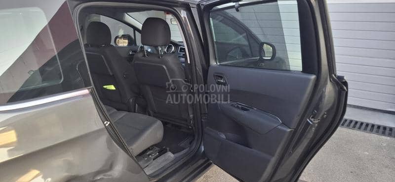 Peugeot 5008 1.6.HDi 7 sedi.šta