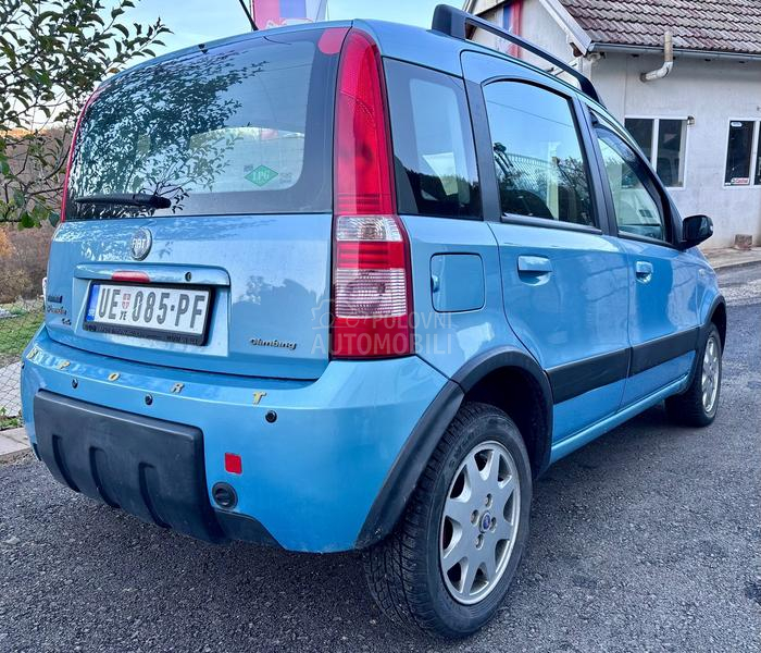 Fiat Panda 4x4 Climbing