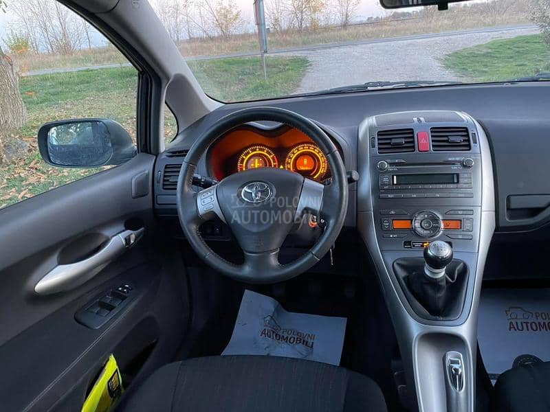 Toyota Auris NEMAČ KA  NO V