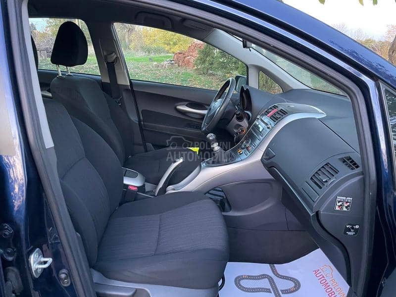 Toyota Auris NEMAČ KA  NO V