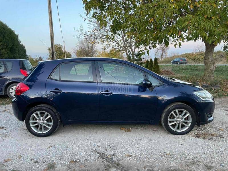 Toyota Auris NEMAČ KA  NO V