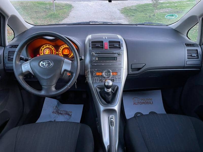 Toyota Auris NEMAČ KA  NO V