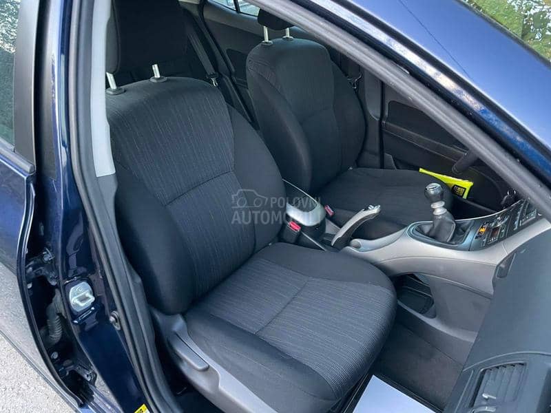 Toyota Auris NEMAČ KA  NO V