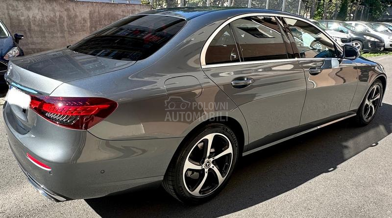 Mercedes Benz E 220 E 220 d Sedan
