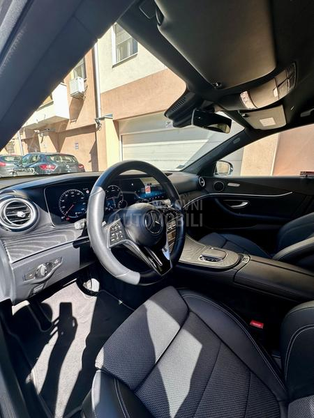 Mercedes Benz E 220 E 220 d Sedan