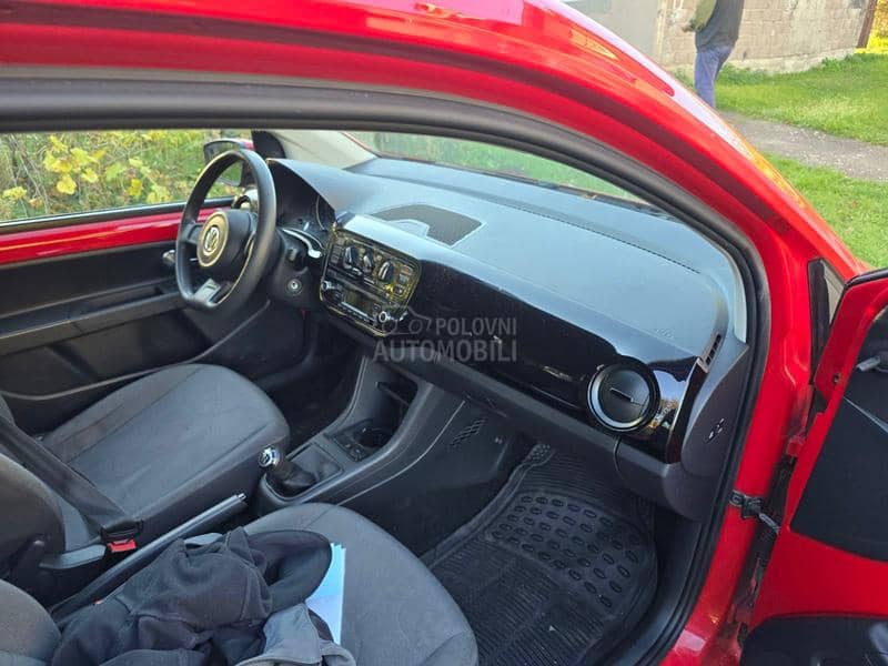 Volkswagen up! 