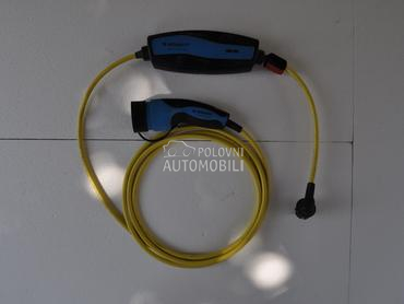 Mennekes punjac za EV Plug in za Volvo XC90 od 2016. do 2024. god.