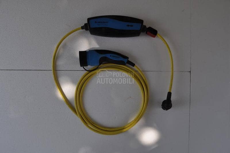 Mennekes punjac za EV Plug in
