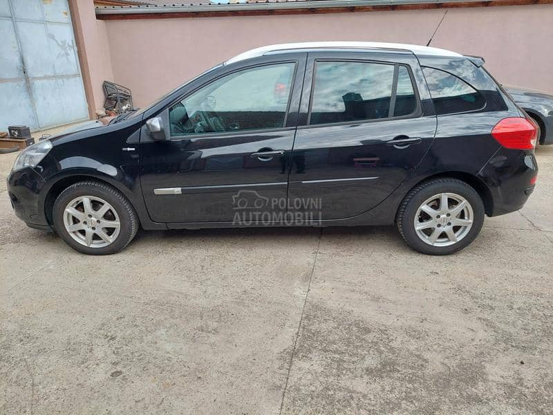 Renault Clio NIGT I DAY NAWI