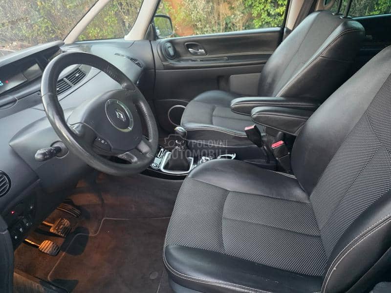 Renault Espace 2.0 DCI 7 Sedista