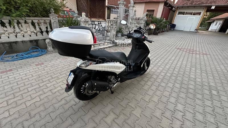 Piaggio Beverly