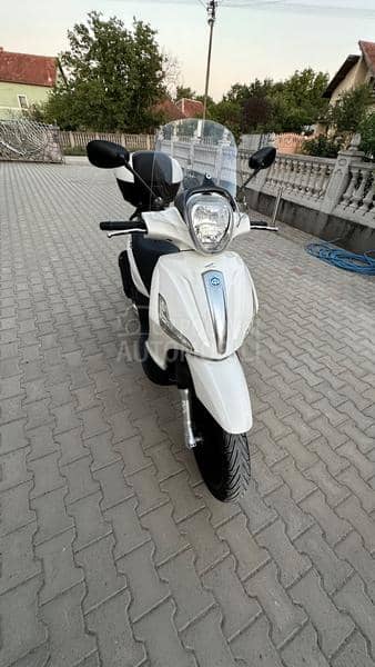 Piaggio Beverly