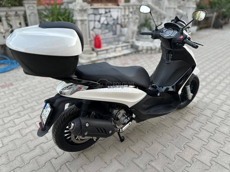 Piaggio Beverly