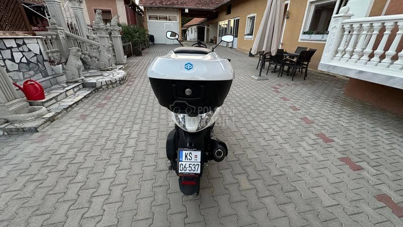 Piaggio Beverly