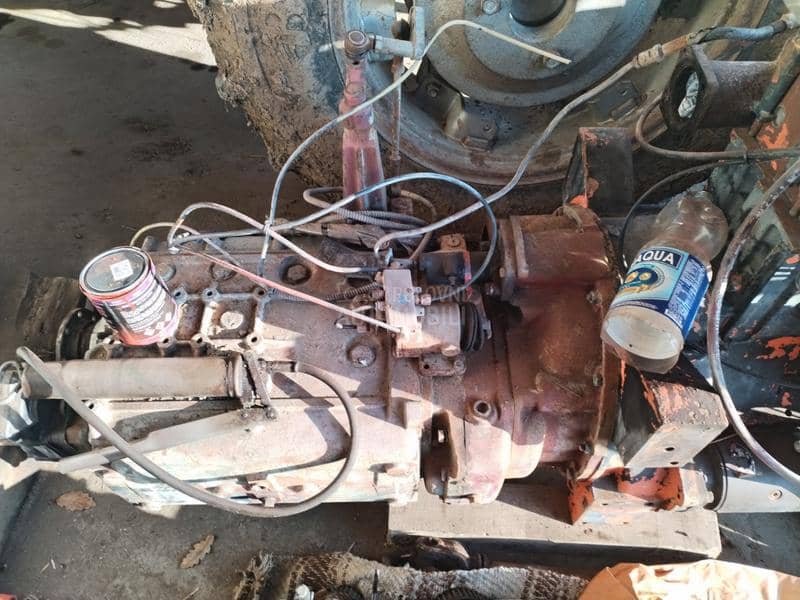 Stayer 210ks i menjač 90 polo.