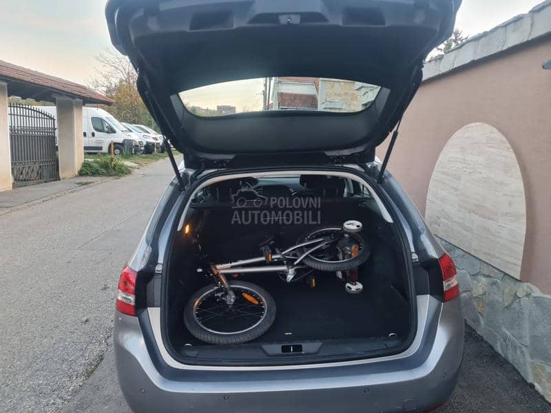 Peugeot 308 1.5  HDI V.Ser.