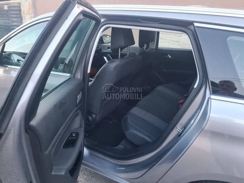 Peugeot 308 1.5  HDI V.Ser.