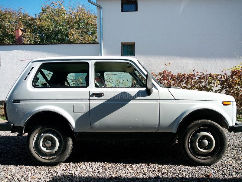 Lada Niva 1.7