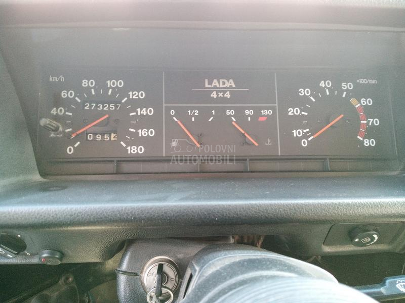 Lada Niva 1.7