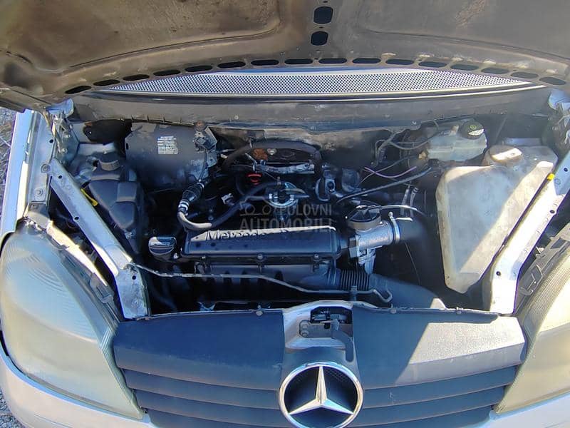 Mercedes Benz Vaneo 1.7d 2004. god. -  kompletan auto u delovima