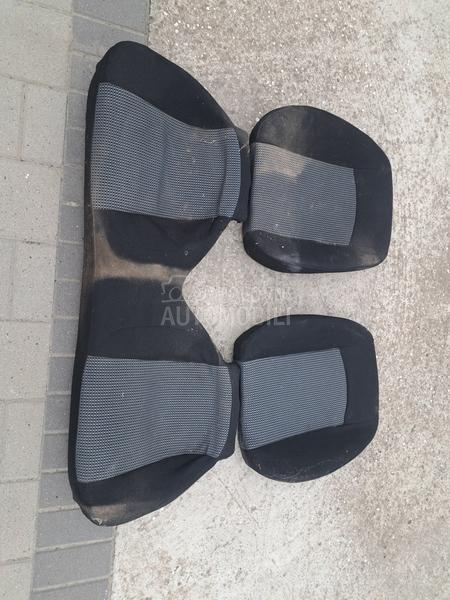 Zadnja sedišta za 206CC