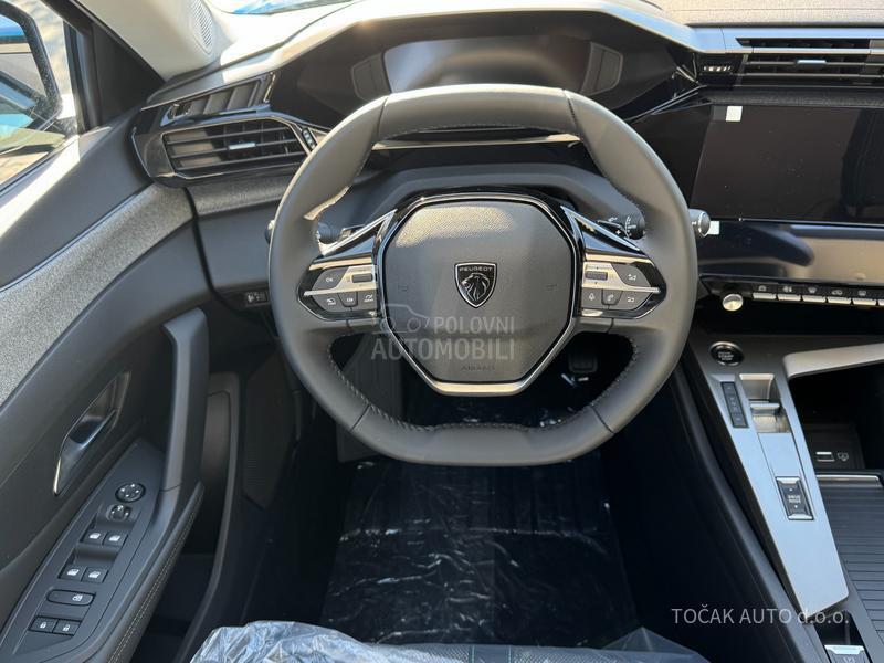 Peugeot 408 Allure 1.6E 215 AT