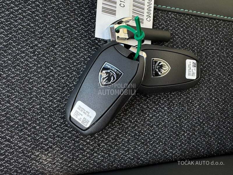 Peugeot 408 Allure 1.6E 215 AT