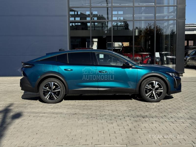 Peugeot 408 Allure 1.6E 215 AT