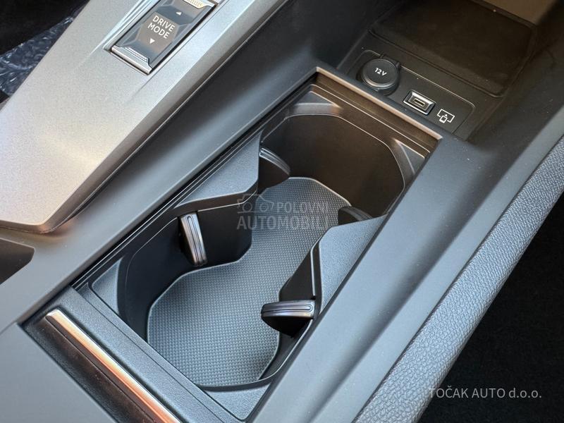 Peugeot 408 Allure 1.6E 215 AT