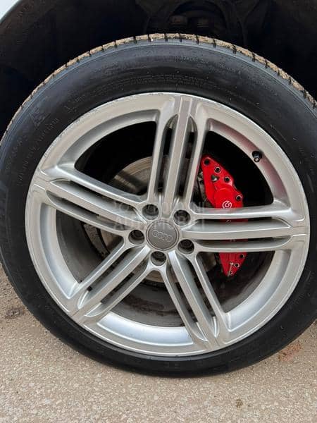 Audi Q5 2.0 TDI S-line