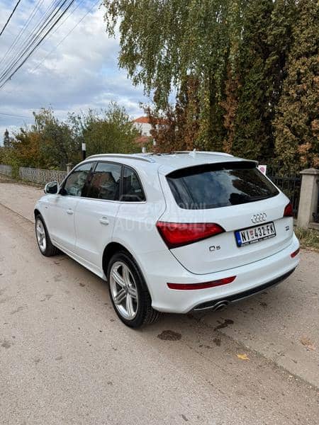 Audi Q5 2.0 TDI S-line