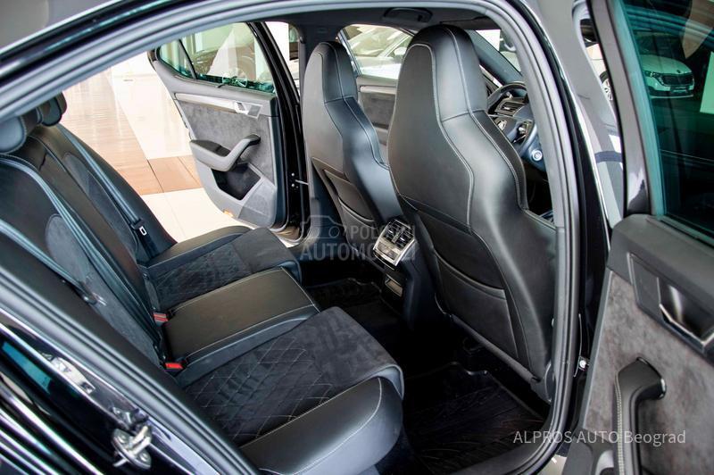 Škoda Superb 2.0 TSI SPORTLINE