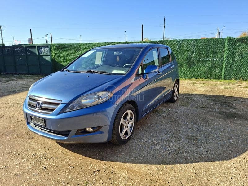 Honda FR-V honda 6 sediste