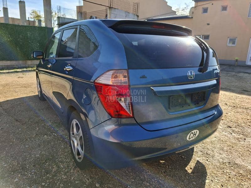 Honda FR-V honda 6 sediste