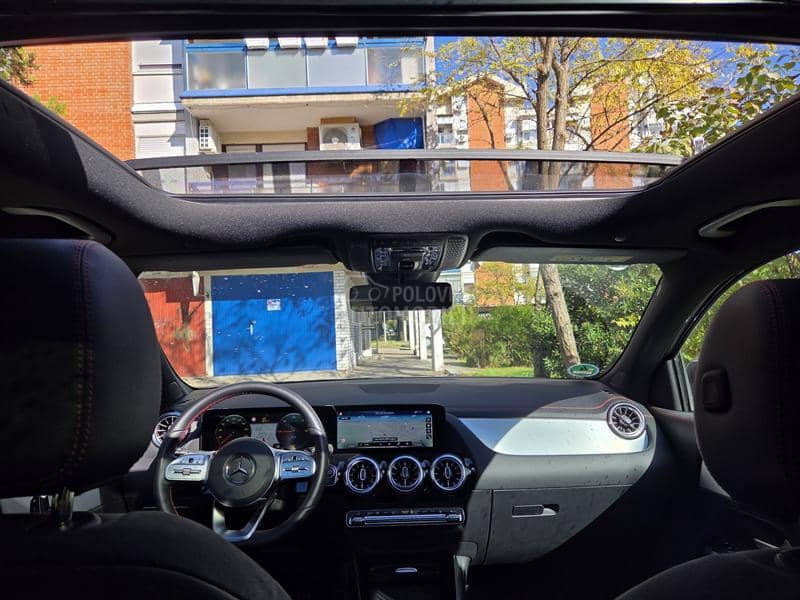 Mercedes Benz EQA 350 AMG PANO 4X4