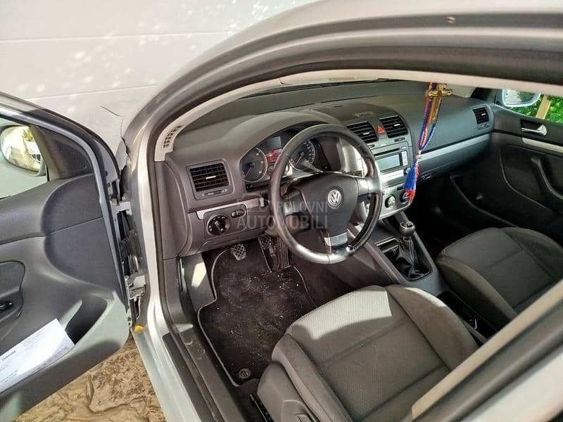 Volkswagen Golf 5 2.0 tdi