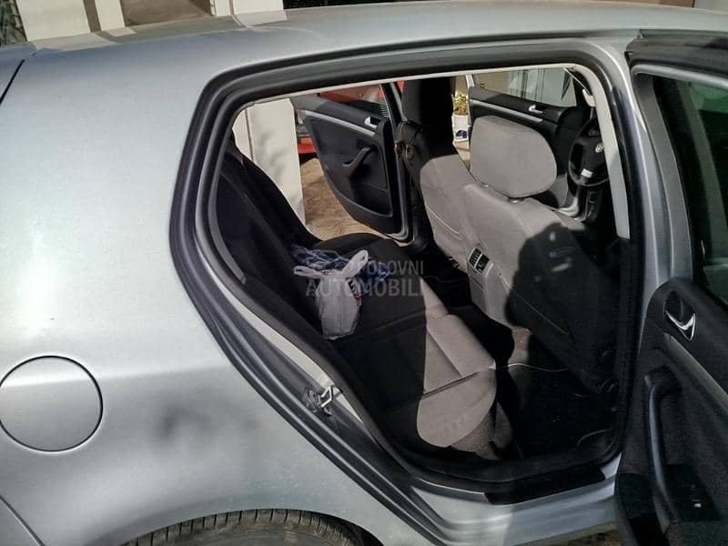 Volkswagen Golf 5 2.0 tdi