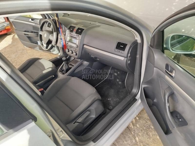 Volkswagen Golf 5 2.0 tdi
