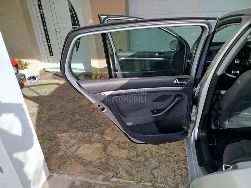 Volkswagen Golf 5 2.0 tdi