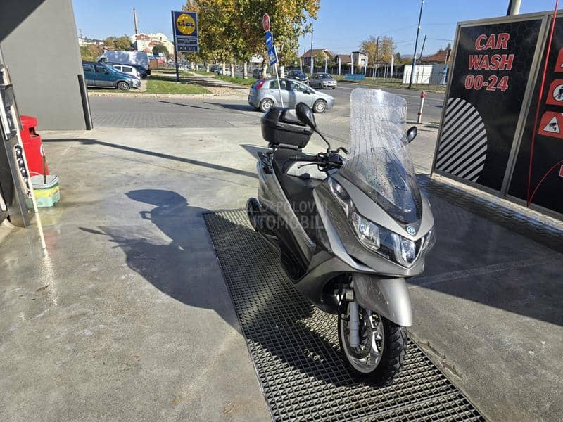 Piaggio X10 350
