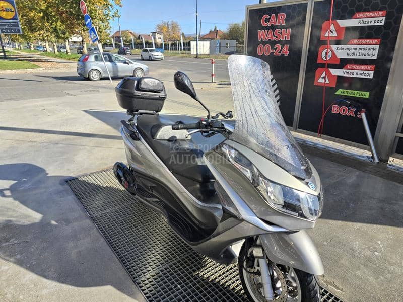 Piaggio X10 350