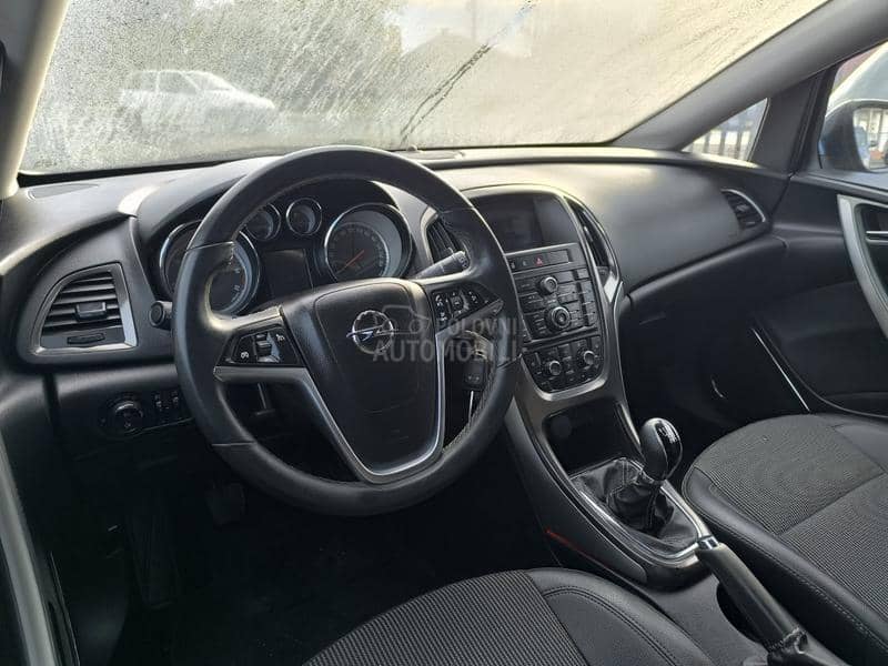 Opel Astra J 1.7 CDTI