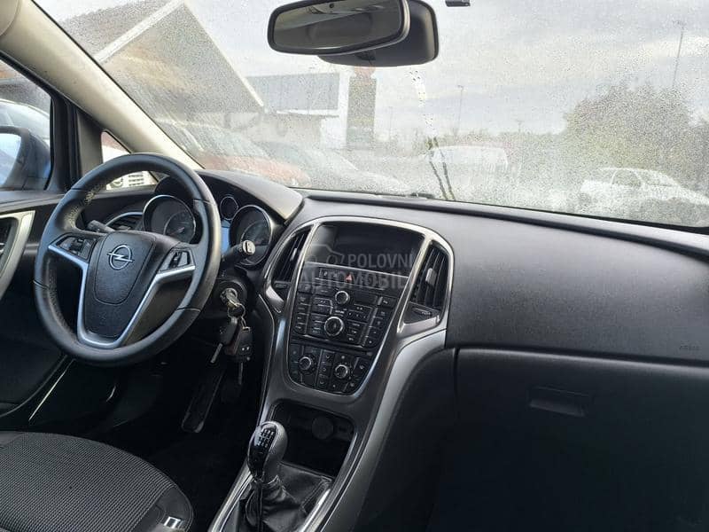 Opel Astra J 1.7 CDTI