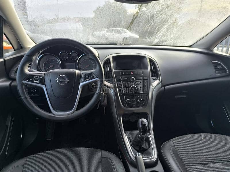 Opel Astra J 1.7 CDTI