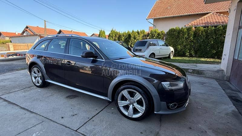 Audi A4 Allroad S tronic quattro
