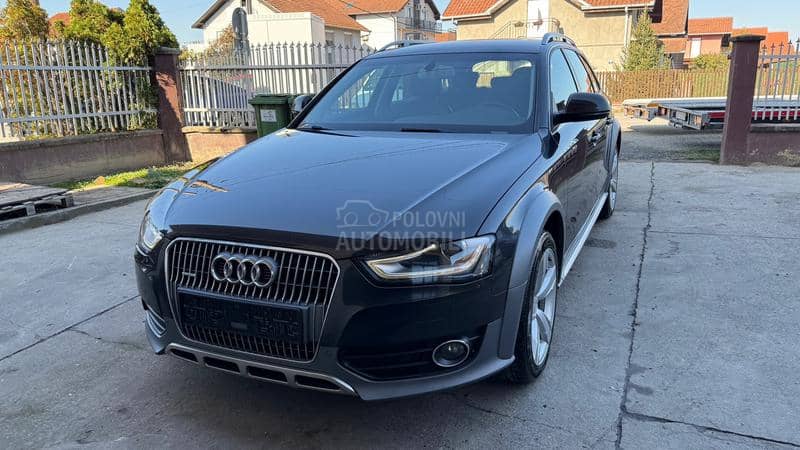 Audi A4 Allroad S tronic quattro