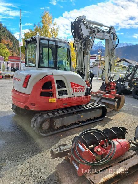 Takeuchi TB370V