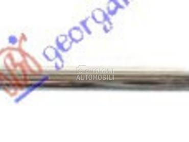 LAJSNA ZADNJEG BLATOBRANA HROM za Mercedes Benz E Klasa od 2013. do 2016. god.