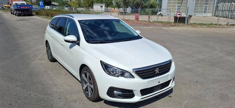 Peugeot 308 1.5HDI ALLURE-T O P